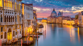 Italien Venedig Abenddämmerung Canale Grande Foto iStock Rudy Balasko.jpg